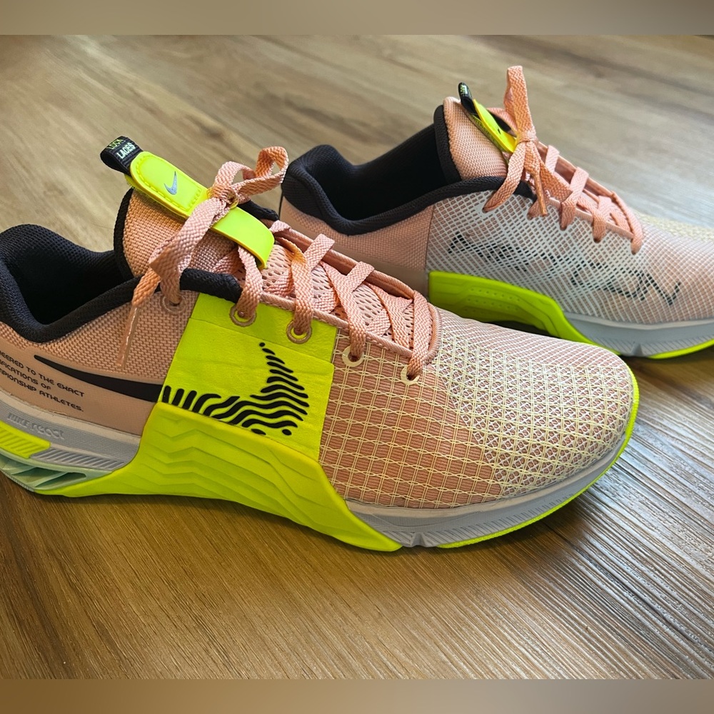 Womens Nike Metcon 8